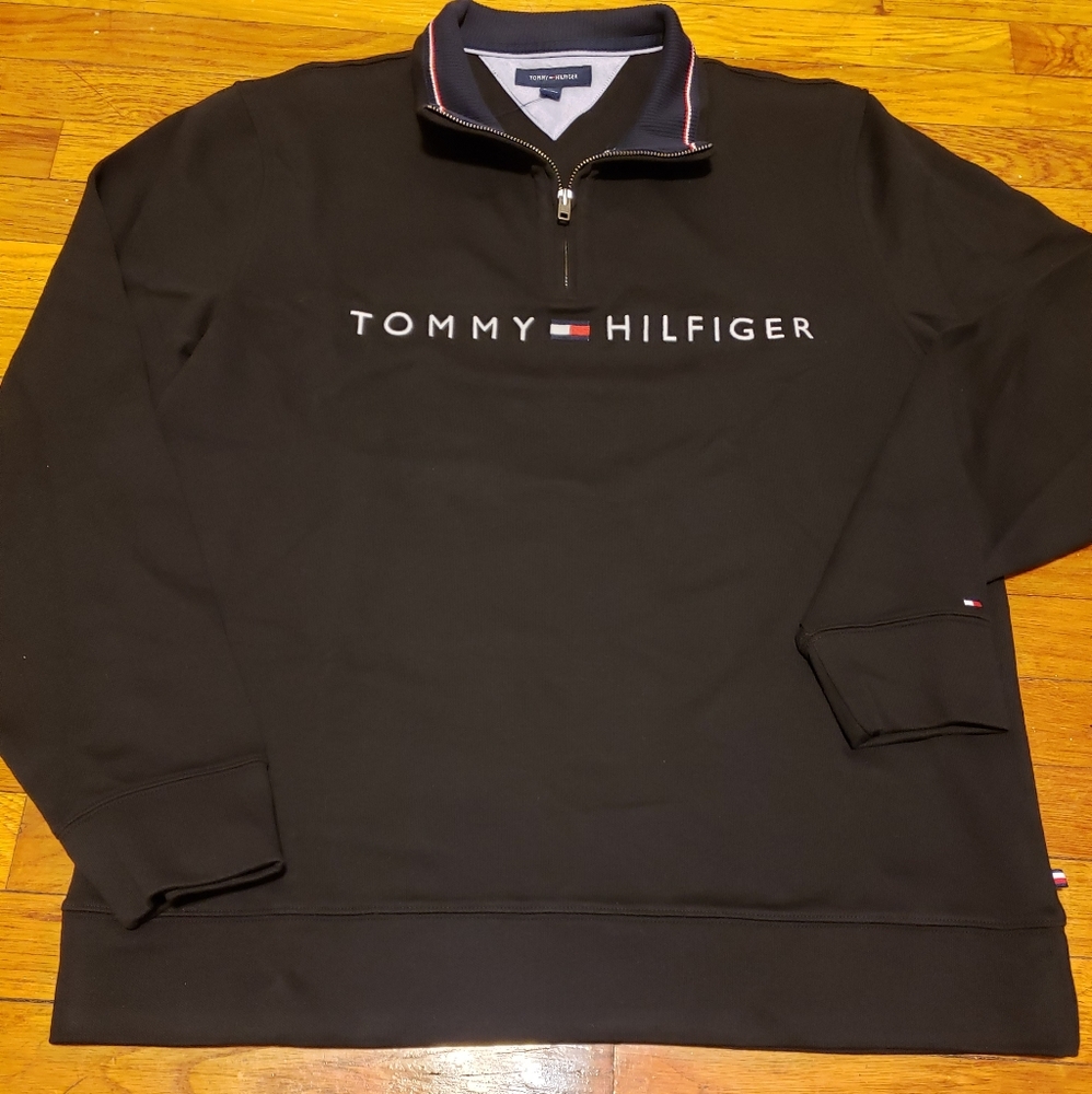 NWOT Mens Tommy Hilfiger Sweater